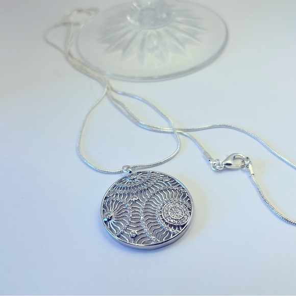 Long Silver Chain with Round Silver Rhinestone - Picture 2 of 3